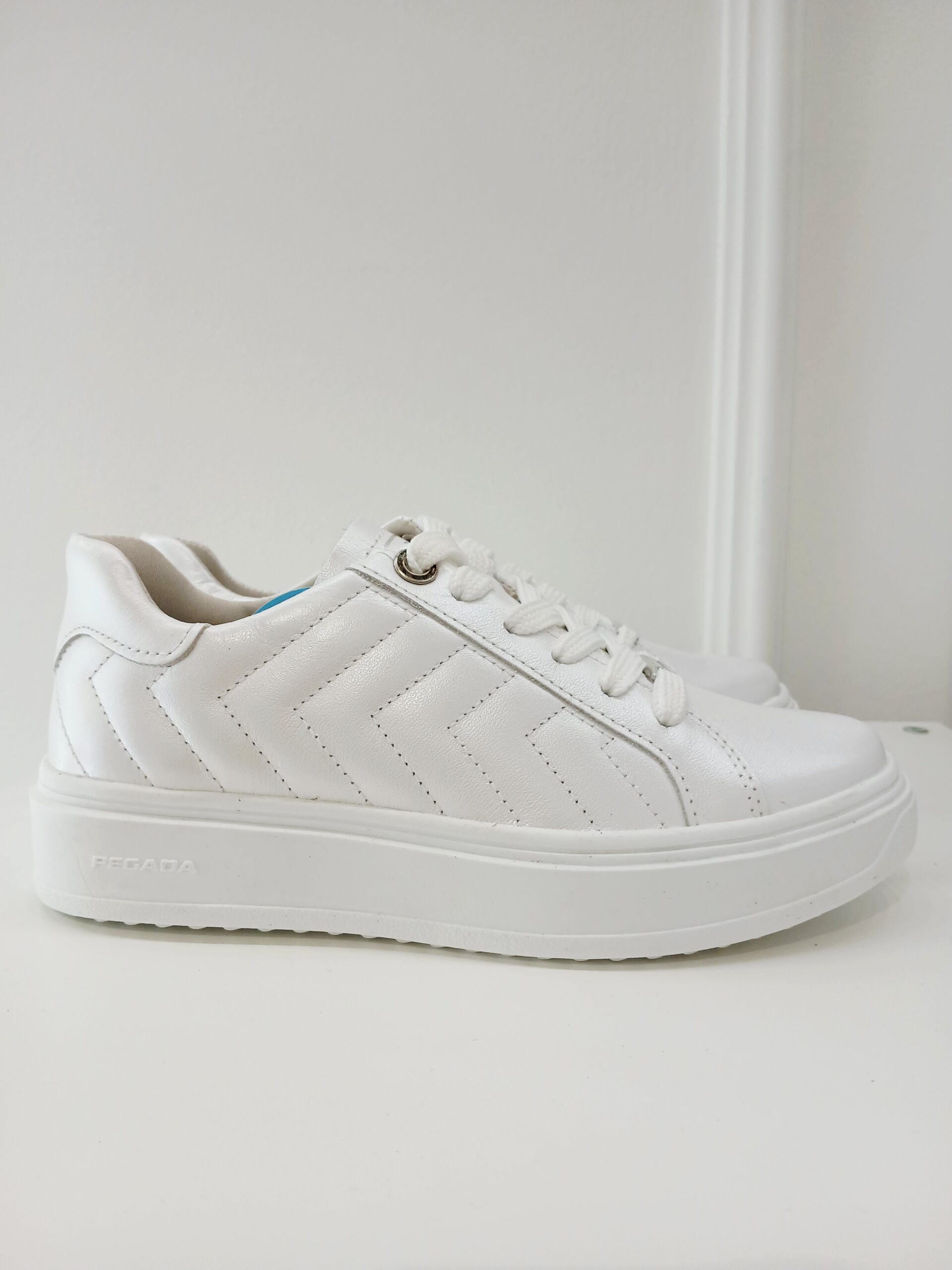 pegada_gyongyhazfeher_fuzos_sport Pegada fehér sneaker - Kép 1